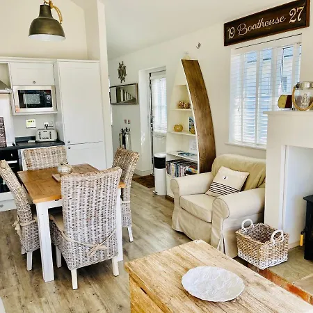 Holiday home Boardwalk@thebay, *