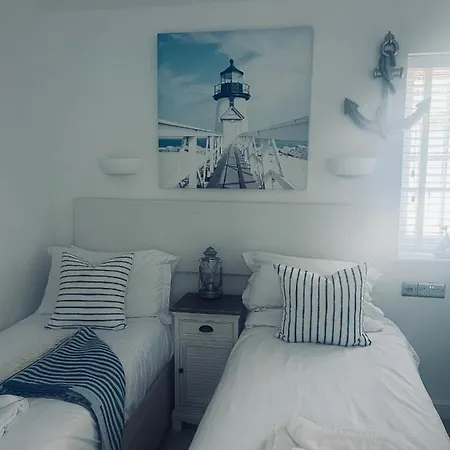 Boardwalk@thebay, Holiday home